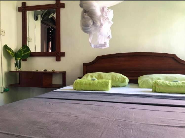 Villa Lagoonedge Hikkaduwa Esterno foto