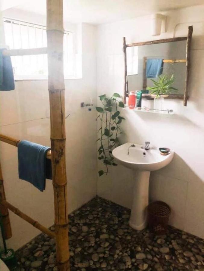 Villa Lagoonedge Hikkaduwa Esterno foto