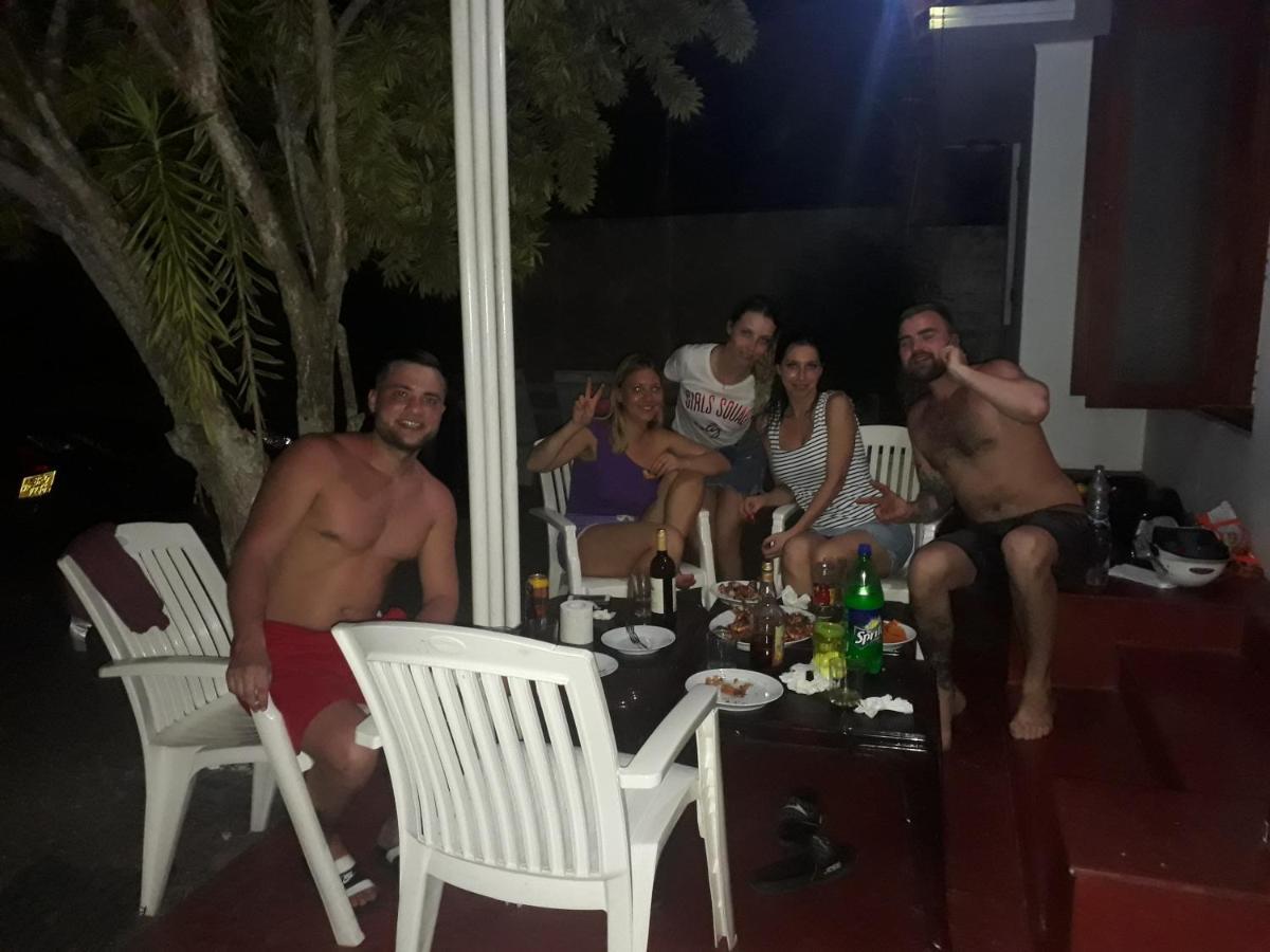 Villa Lagoonedge Hikkaduwa Esterno foto