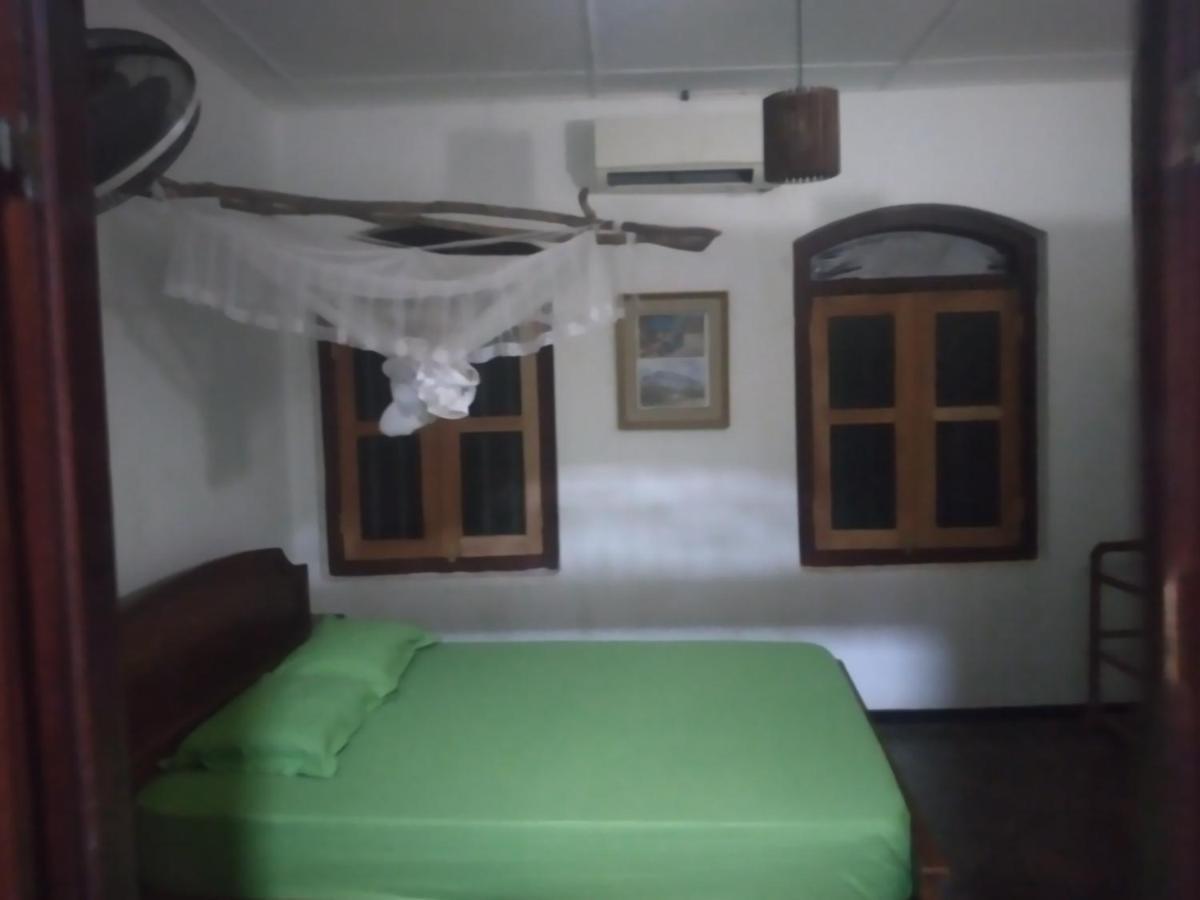 Villa Lagoonedge Hikkaduwa Esterno foto