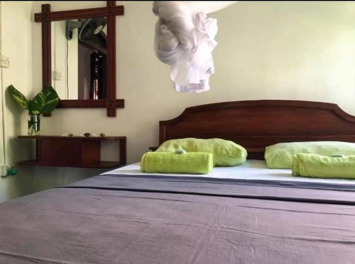 Villa Lagoonedge Hikkaduwa Esterno foto